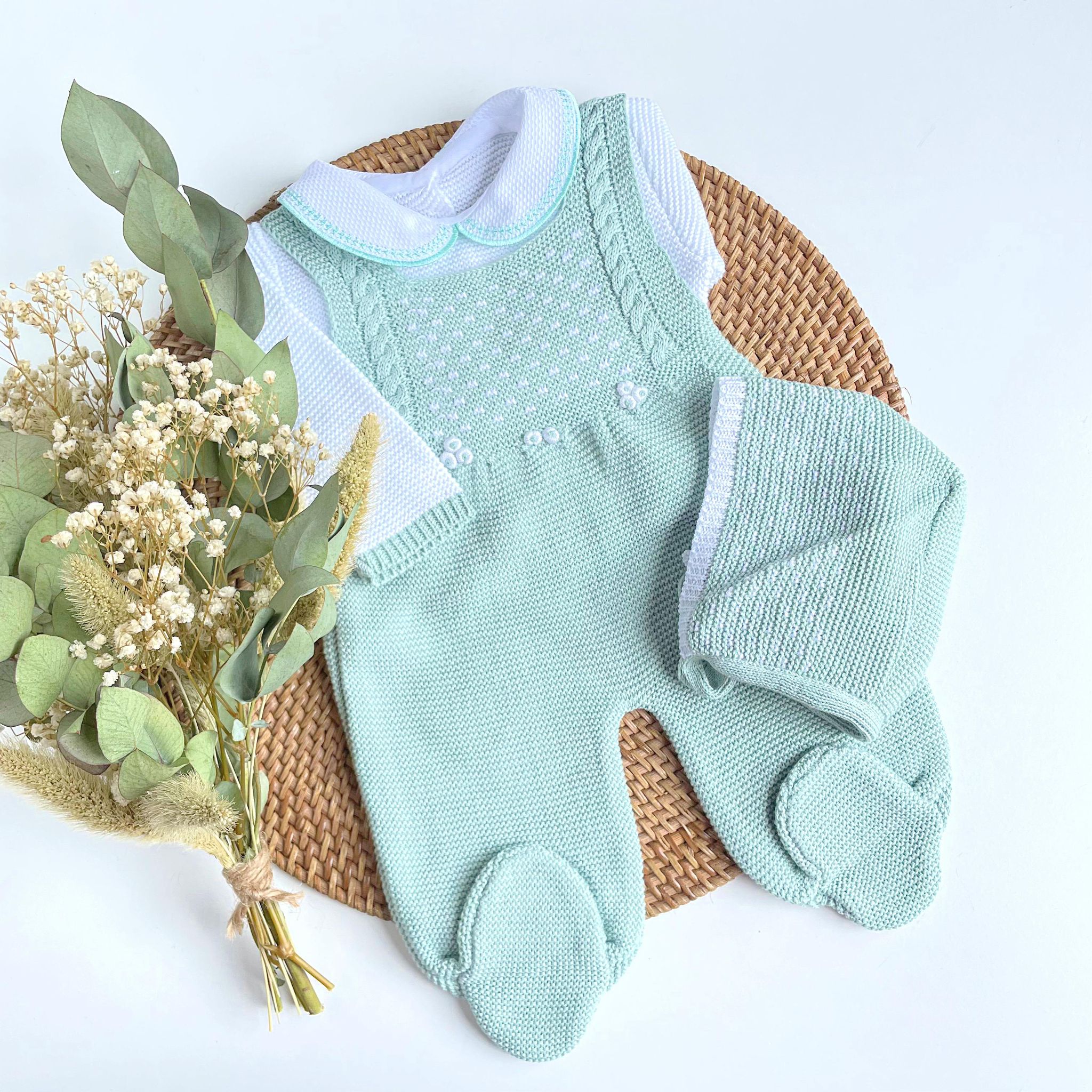 newborn neutral outfit, newborn green outfit, newborn knit neutral colors