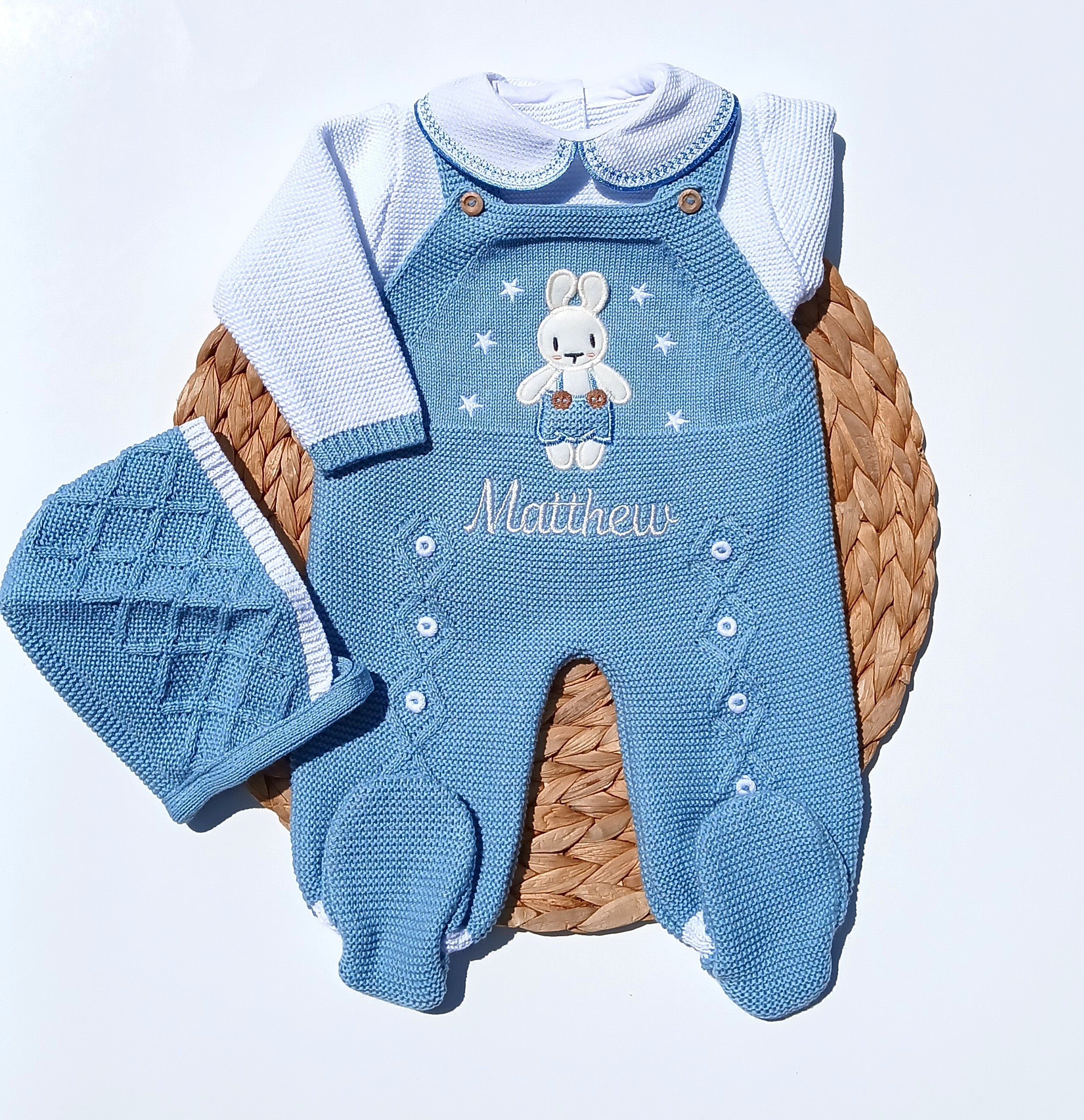 Conjunto conejito celeste con manta - Bordado