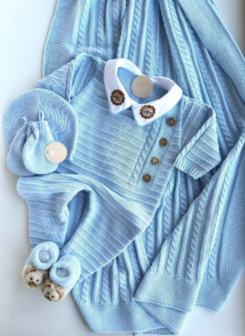 Luigi en jaune avec couverture