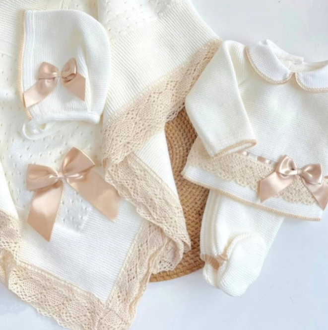 Tivoli Knitted Outfit with Blanket - Multiple Colors