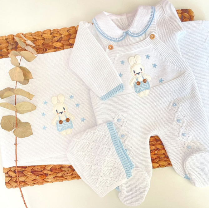 Ensemble Petit Lapin Bleu clair avec couverture - Brodé
