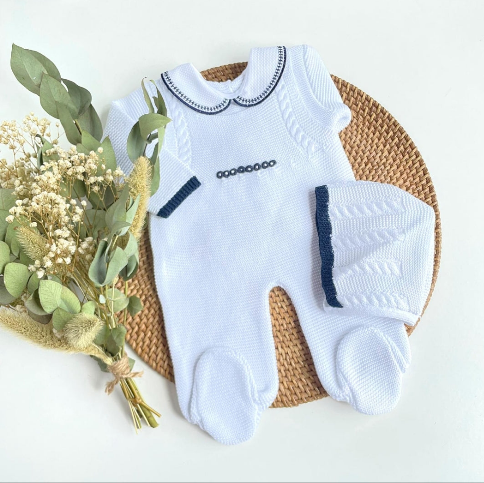 Paul Knit Outfit in White and Navy