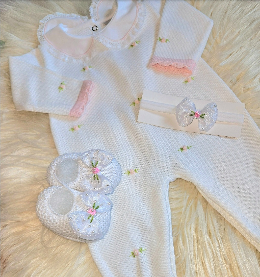 Baby outfit baby knit cloth welcome baby girl romper baby shower gift baby girl knit blanket new baby gift Baby knitted clothing newborn knitted Clothing take me home baby clothing newborn first cloth baby clothes cloth newborn first outfit knitted clothes primera puesta hilo tejido tejer baby girl come home outfit baby girl homecoming outfit, pregnancy espanola primera puesta punto newborn baby gift perfect baby shower gift baby