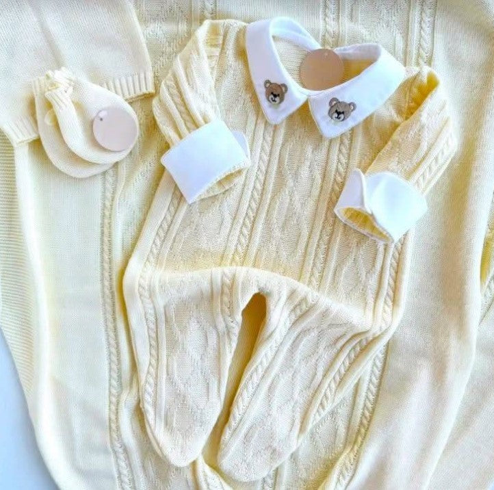 Little Beary Knit Outfit With Blanket