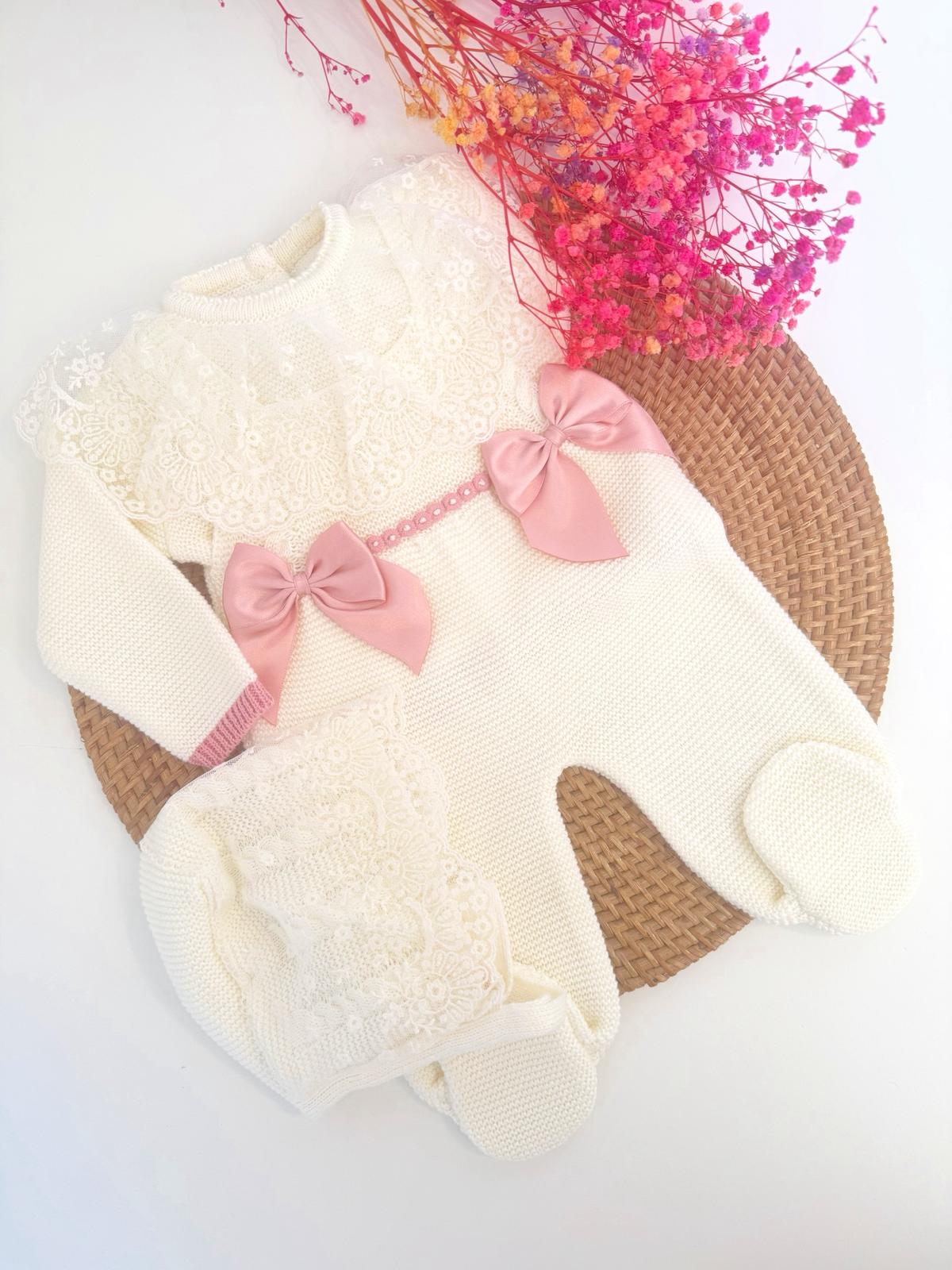 Bella en vieux rose et ivoire