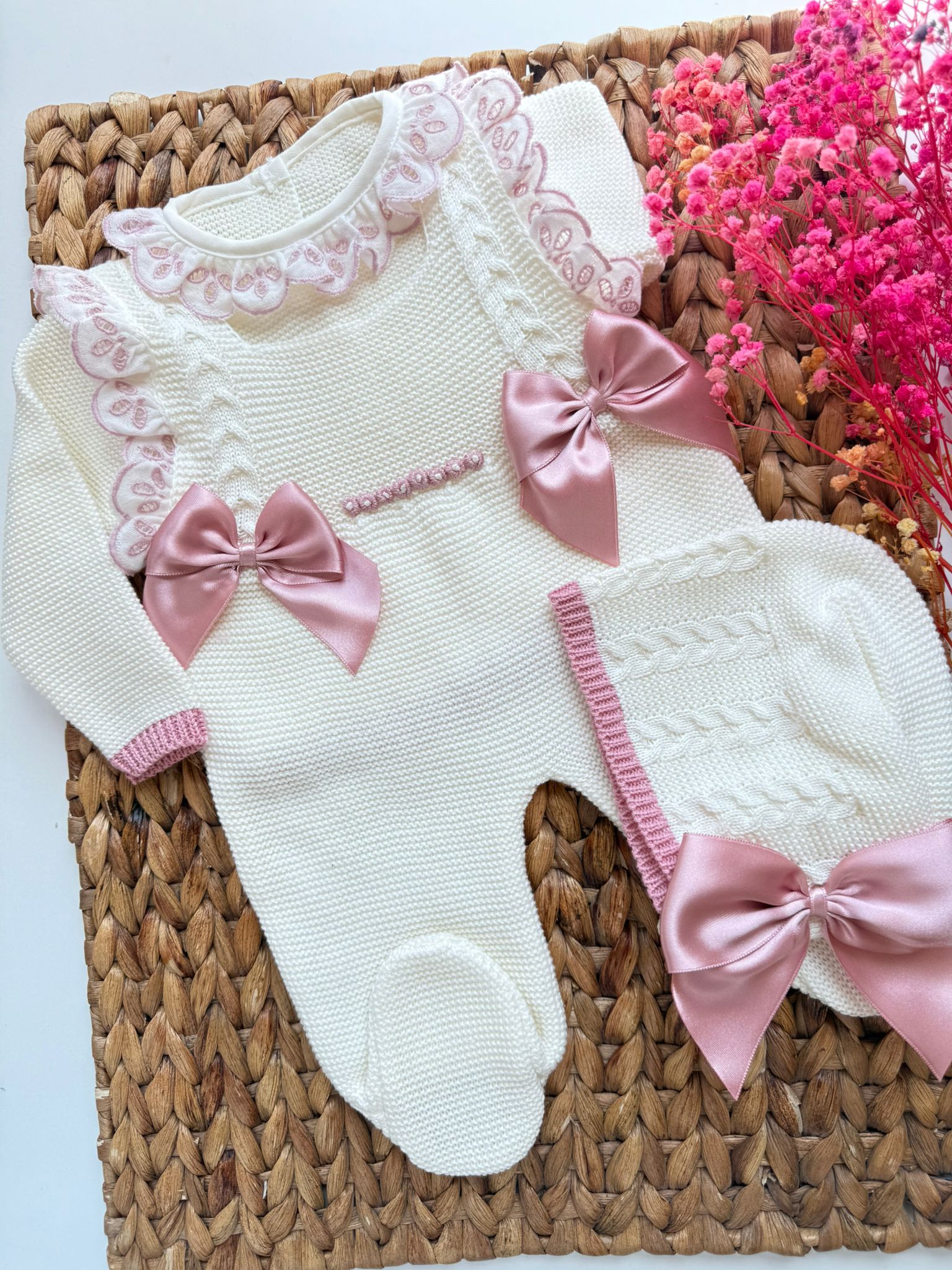PERSONALIZED NEWBORN GIFT BOX - Ivory and Old Rose