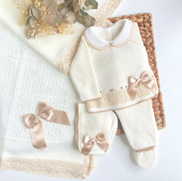 newborn knitted going home outfit spanish style with lace and bow color Ivory with beige details