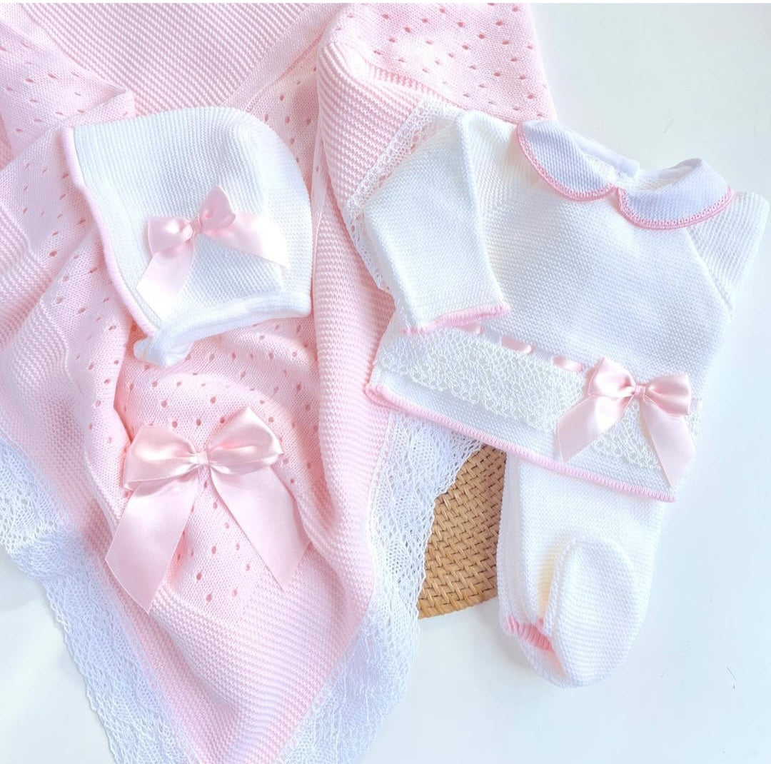 Tivoli Knitted Outfit with blanket - White & Pink
