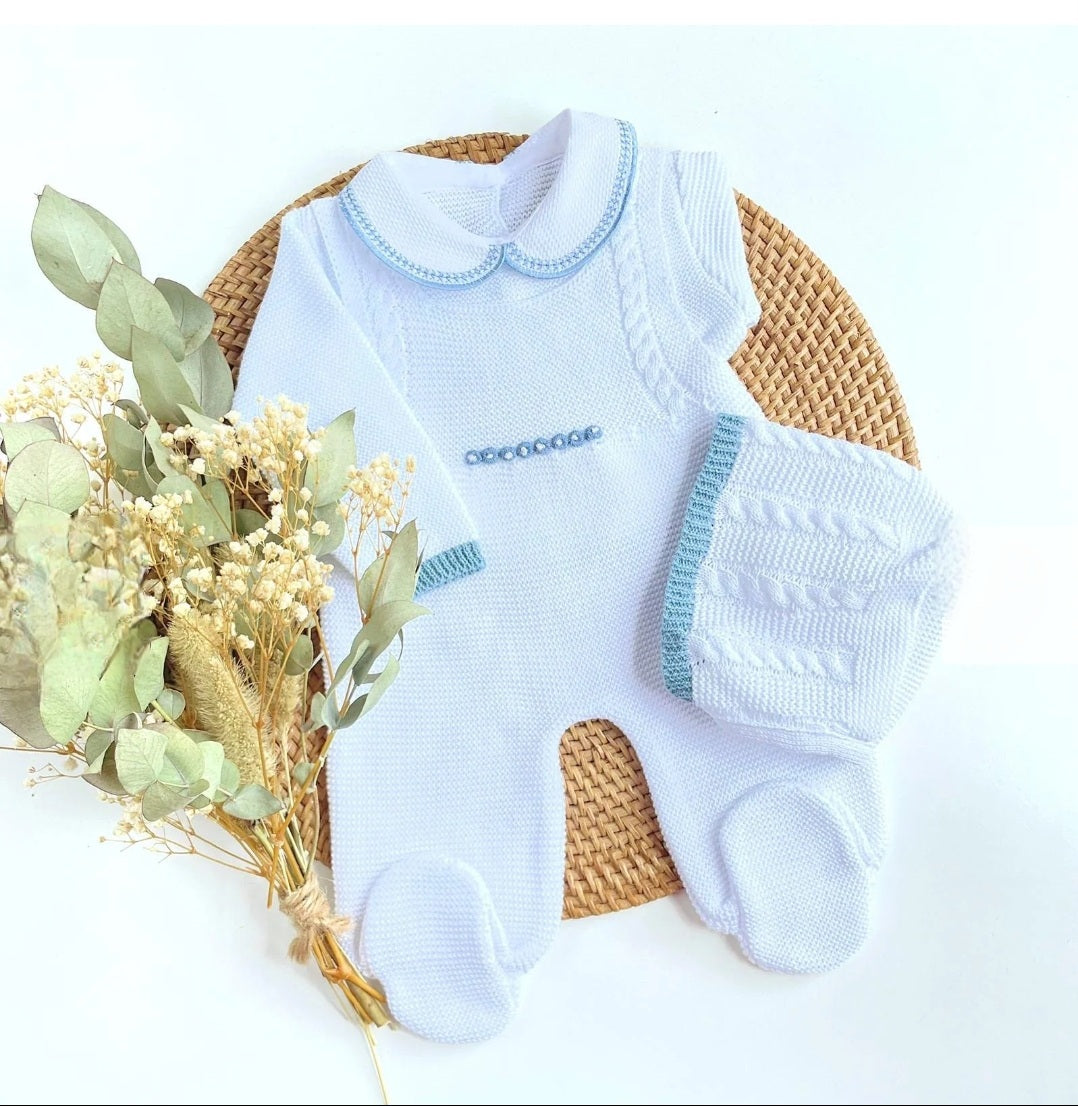 Paul Knit Outfit in White and Indigo Blue