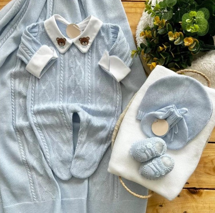 Little Beary Knit Outfit With Blanket