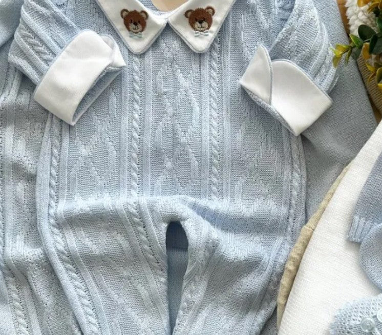 Little Beary Knit Outfit With Blanket
