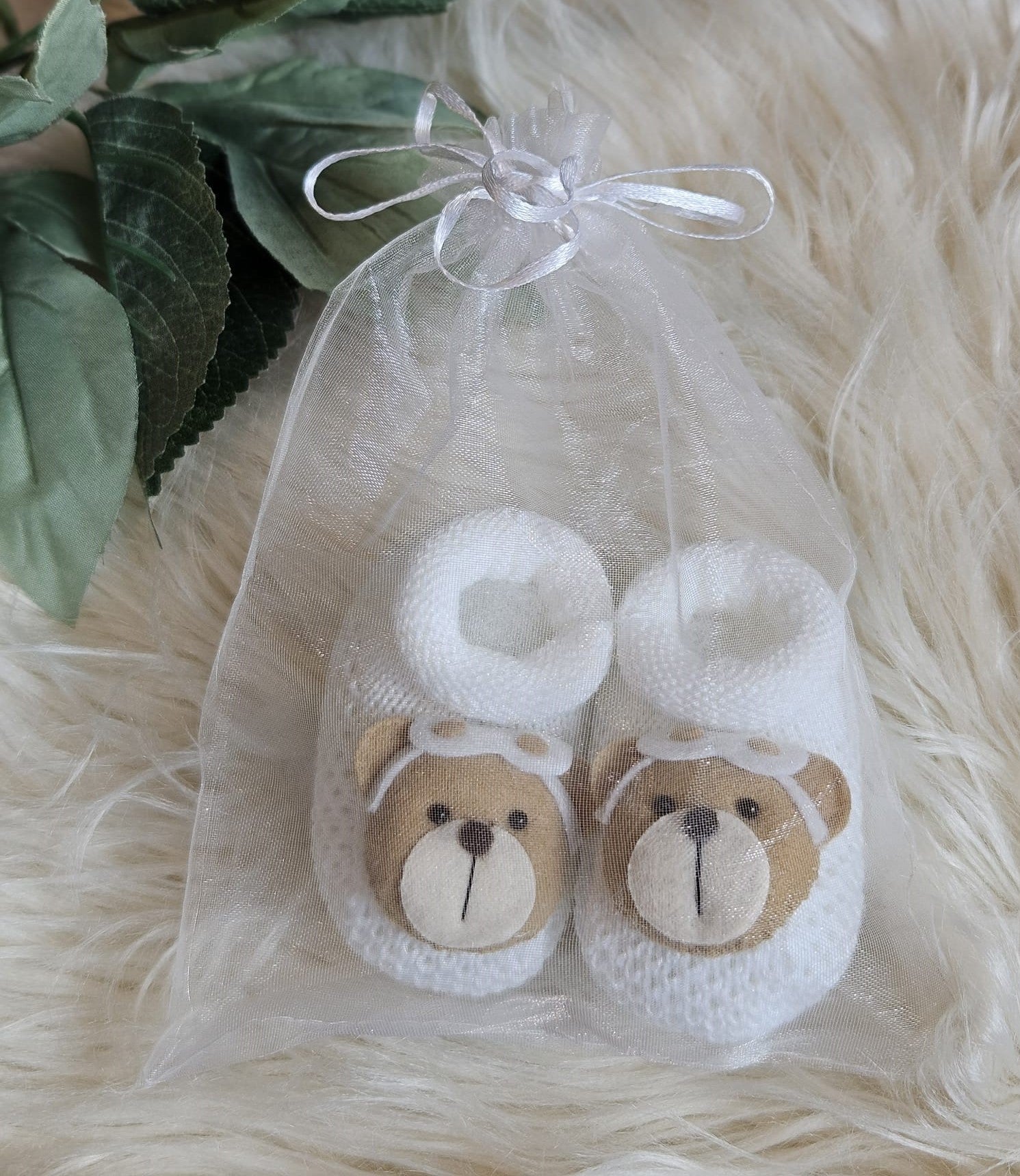 Chaussure bébé en tricot motif ours