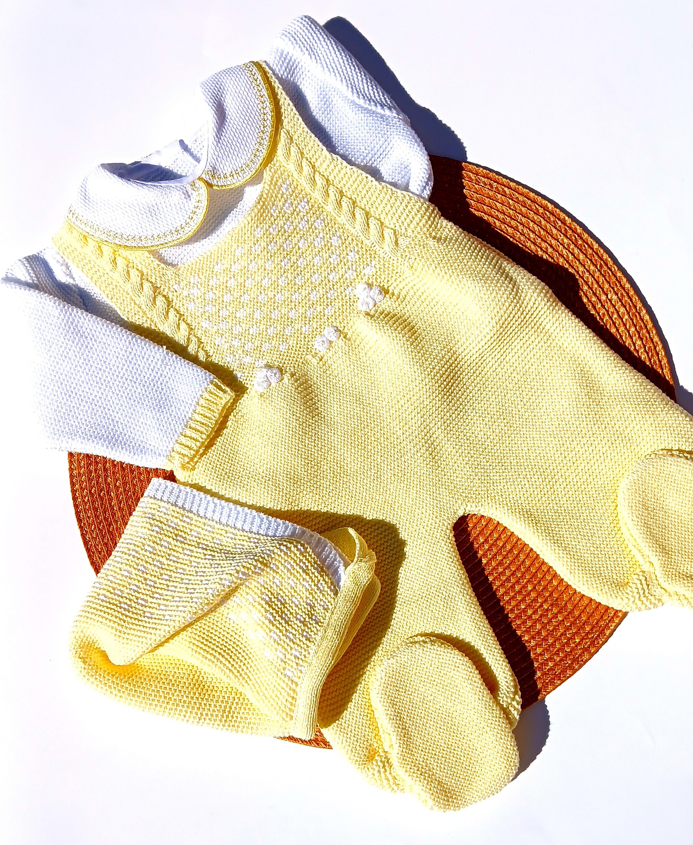 Jacquard Knitted Outfit w/ Blanket- Yellow