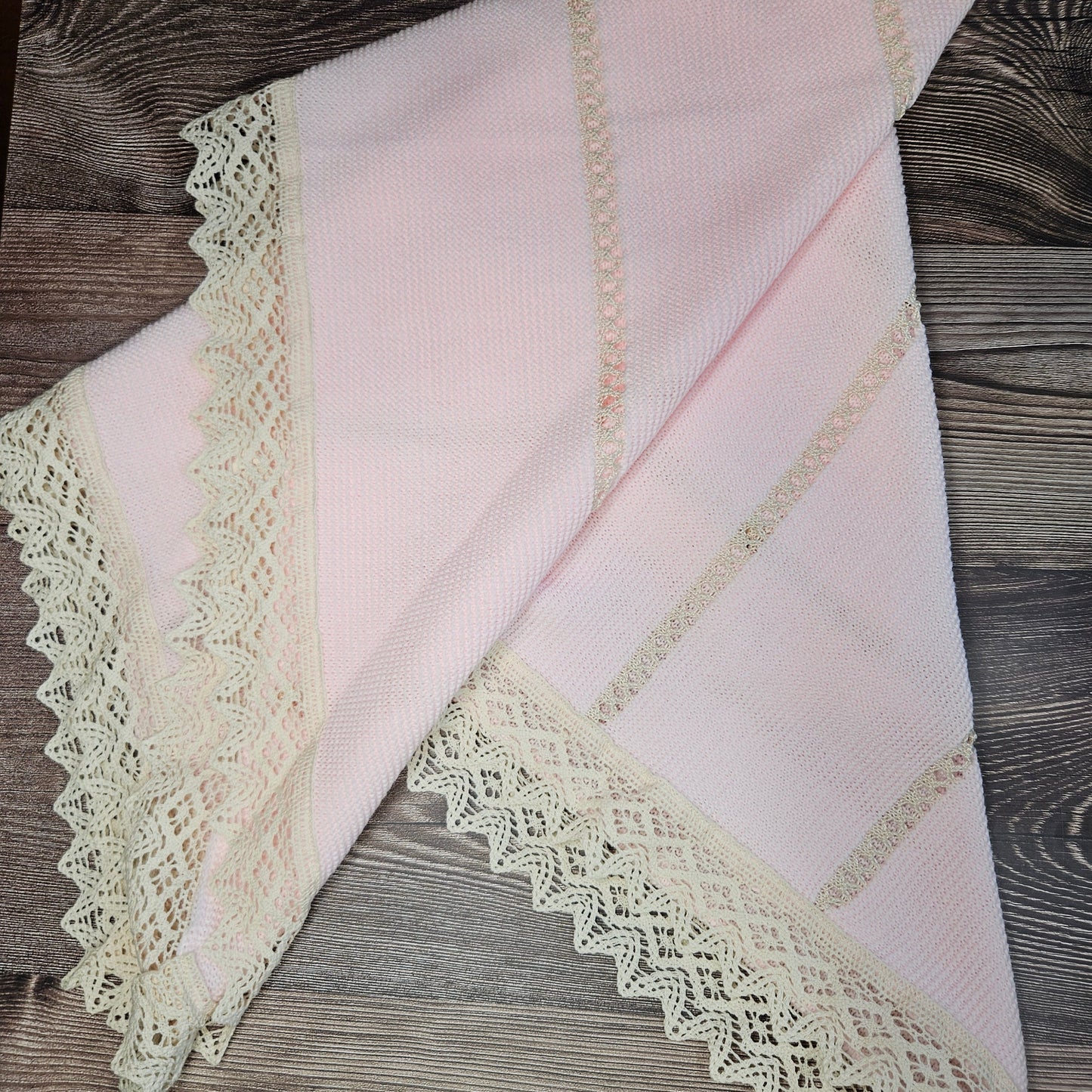 Couverture tricotée Castelli pour bébé rose