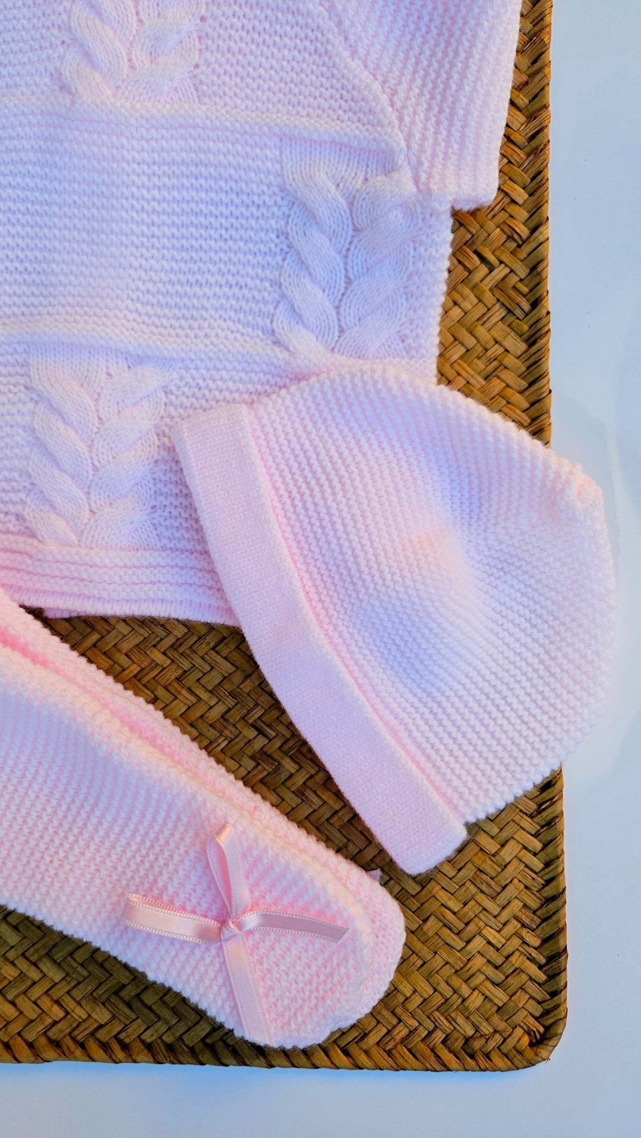 Tenue tricotée Romana - Rose et blanc