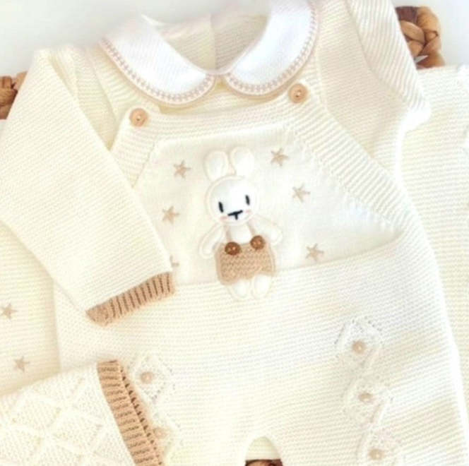 Conjunto conejito celeste con manta - Bordado