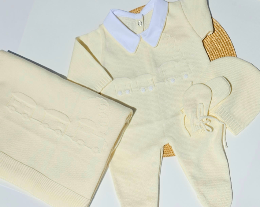 Little Train knitted set with blanket - Multiple Colors