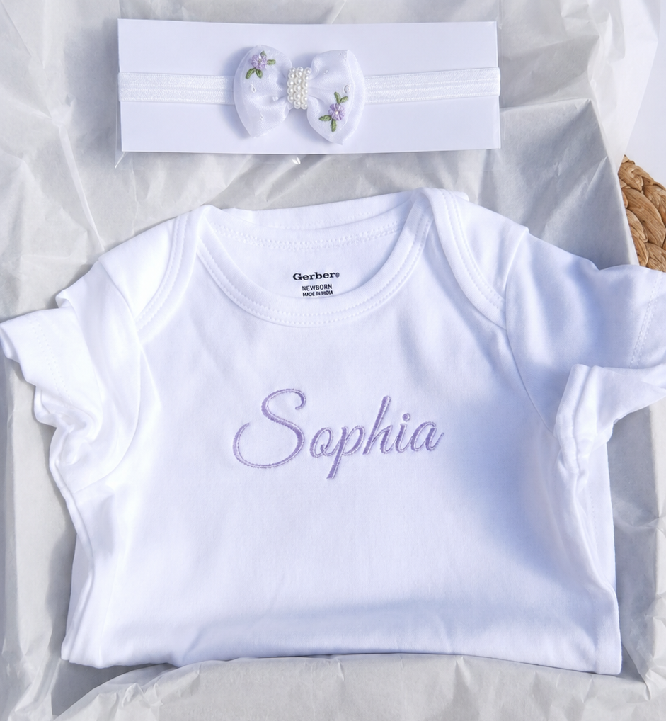 Personalized newborn gift box lilac