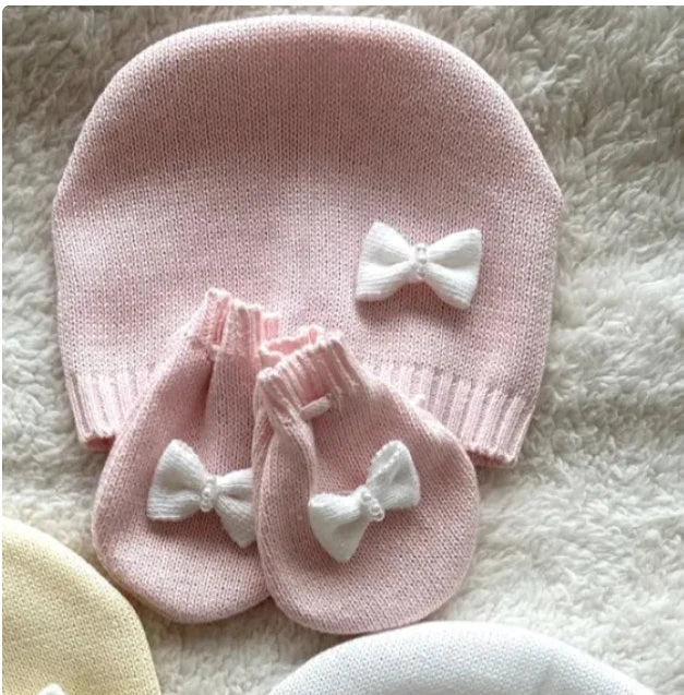 Hat and Mittens Set