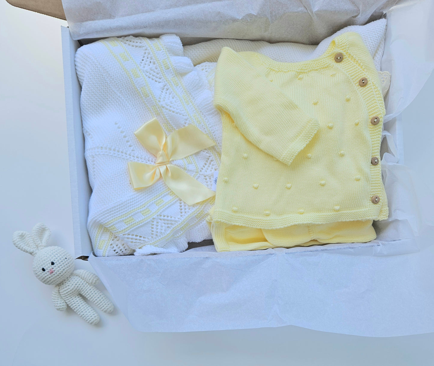 NEWBORN GIFT BOX SET -  Neutral Yellow