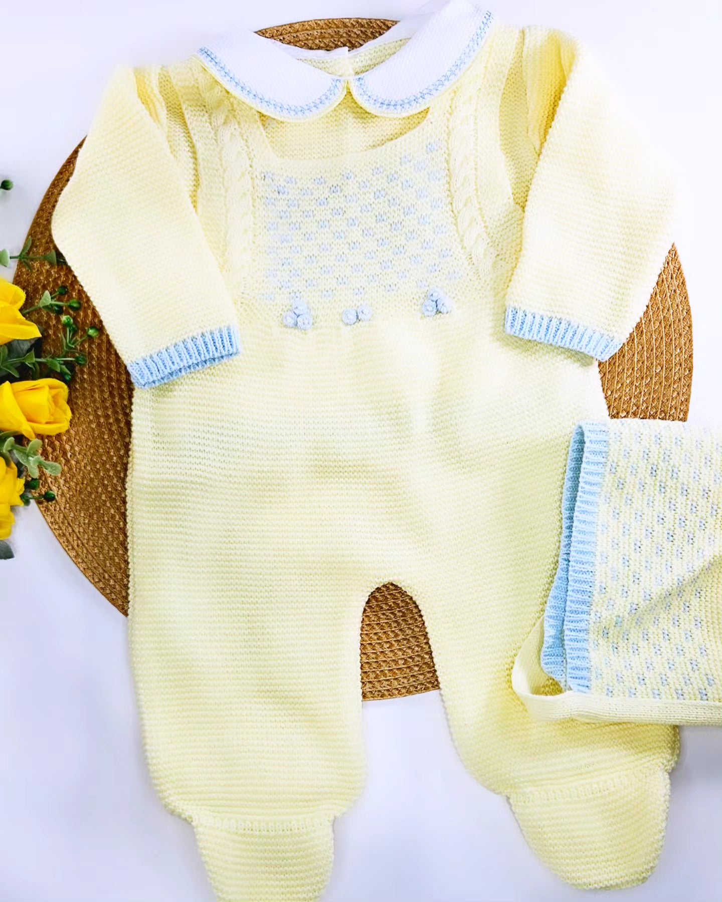 Ensemble tricoté en jacquard - jaune et bleu